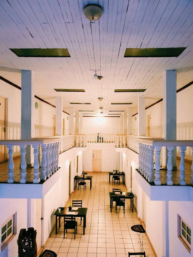 Oasis Skybeach Hostel - Negombo Esterno foto